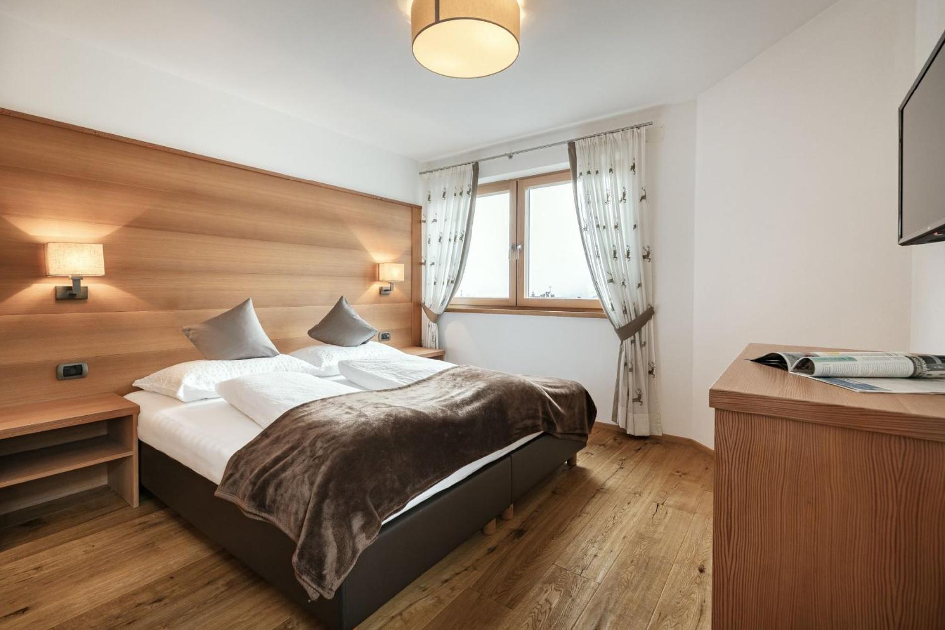 Apartments Burvel Selva di Val Gardena Room photo